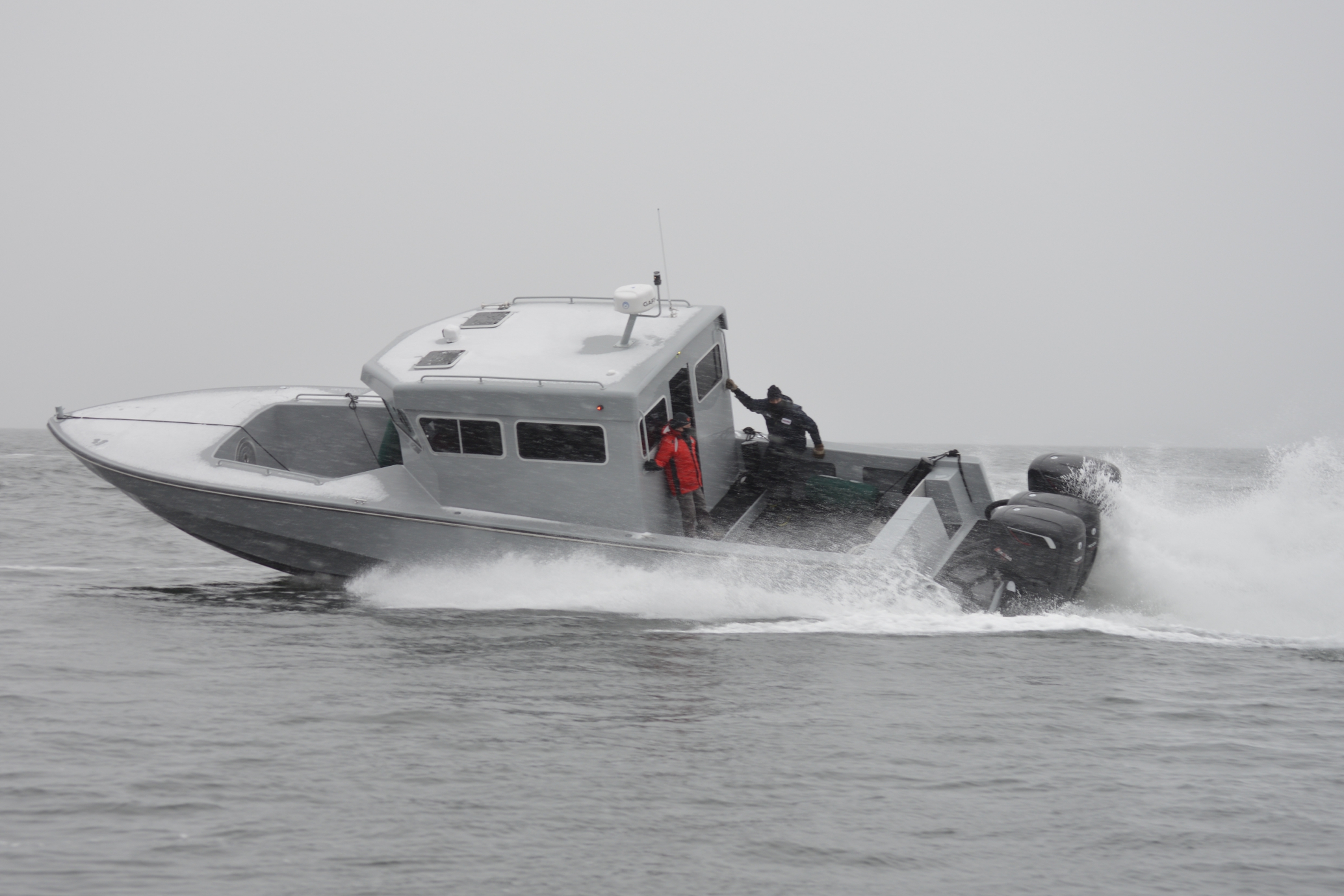 42 呎 Seablade 搭載 COX 柴油船外機